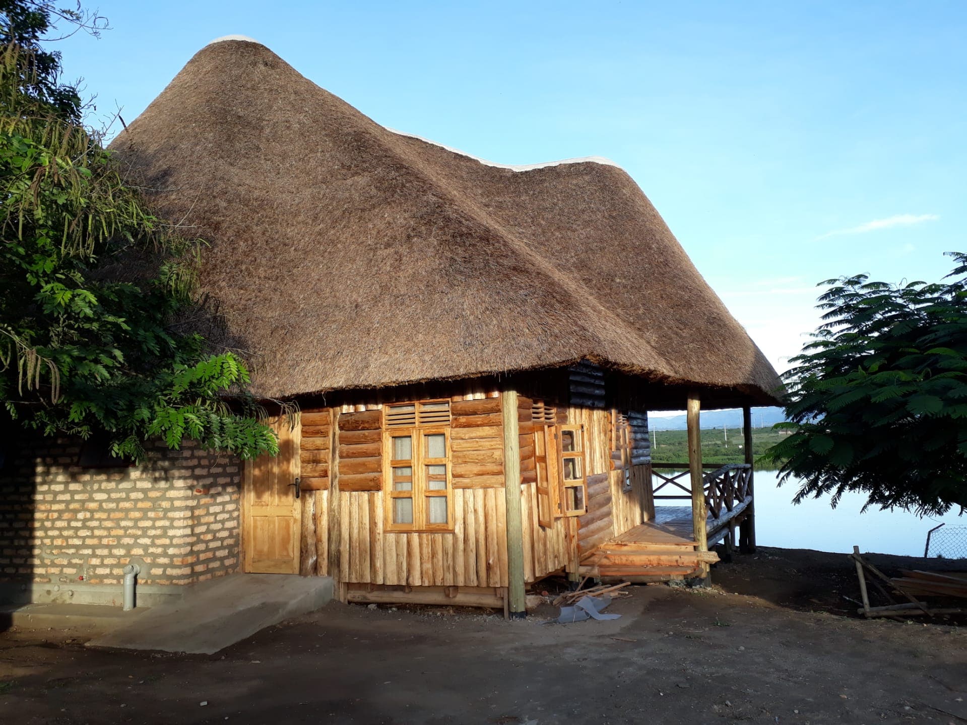 Tembo Safari Lodges